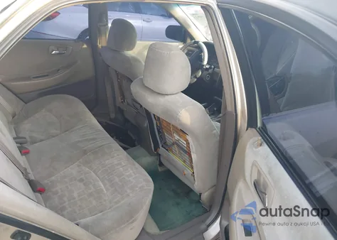 2001 Honda Accord 2.3 Ex z USA, uszkodzony, nr VIN 1HGCG66841A070901